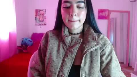 Snapshot of britannie_ chatting on July 14, 2026, 4:13 pm britannie_ online show from July 14, 2026, 4:13 pm