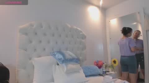 Brithany Rousee online show from December 2, 2025, 2:12 pm