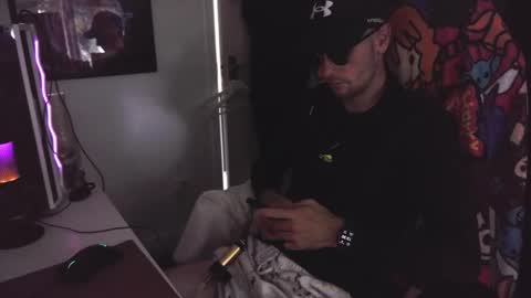 britishbigdick_ online show from September 18, 2025, 12:29 pm
