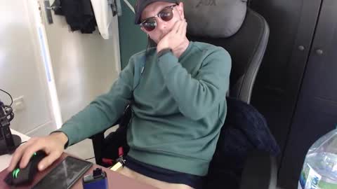 britishbigdick_ online show from September 30, 2025, 11:26 am
