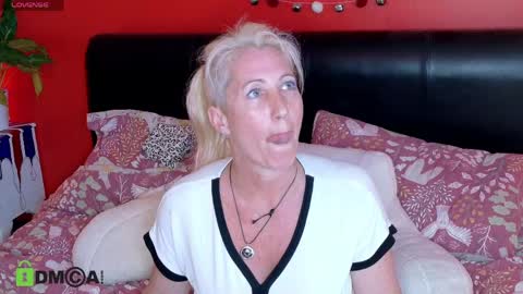 Lady Annabelle Montgomery online show from April 29, 2026, 9:54 pm