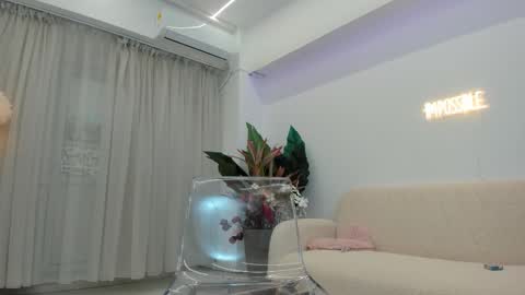 britney_charm online show from February 1, 2026, 7:40 am