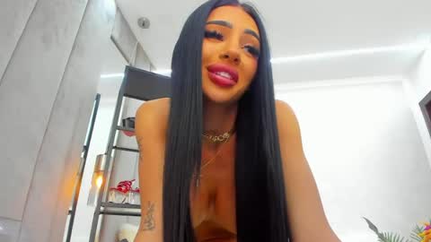 britney_charm online show from April 14, 2026, 6:41 am