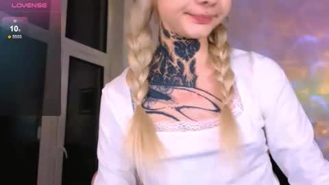 Britney online show from March 26, 2026, 7:19 pm