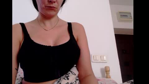 Snapshot of britneydivine chatting on October 1, 2025, 6:08 am Britney online show from October 1, 2025, 6:08 am