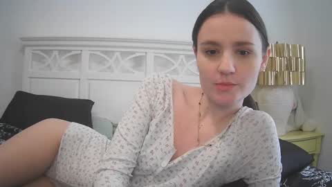 Snapshot of brittbratt24 chatting on January 29, 2025, 8:14 pm Britt online show from January 29, 2025, 8:14 pm