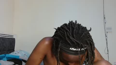 broken_haloo online show from March 4, 2026, 6:14 pm