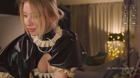 Snapshot of bronnica chatting on December 14, 2024, 6:20 pm Anna online show from December 14, 2024, 6:20 pm