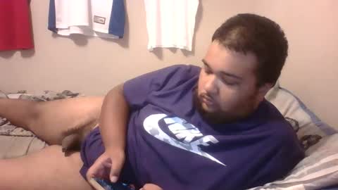 Snapshot of bronxforlife chatting on January 1, 2025, 2:09 am bronxforlife online show from January 1, 2025, 2:09 am