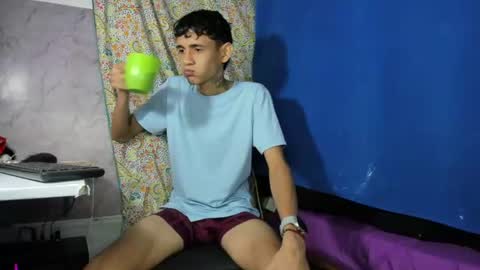 brook_17 online show from June 12, 2026, 11:20 am