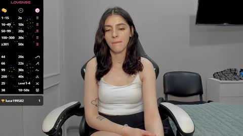 broosnica1 online show from October 9, 2025, 6:55 am