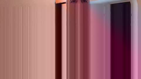 broski754970 online show from October 22, 2025, 10:37 am