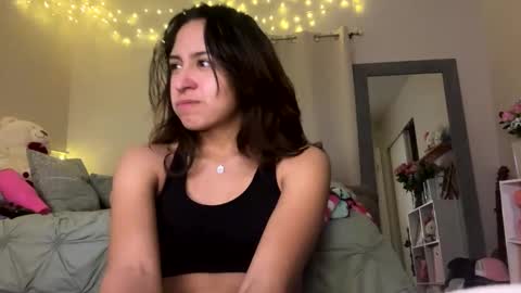 Snapshot of brownbunny212 chatting on January 23, 2025, 5:24 am brownbunny212 online show from January 23, 2025, 5:24 am