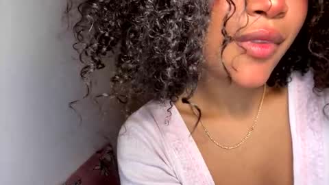 miss muller online show from November 25, 2025, 6:02 am