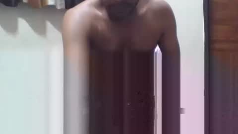 Snapshot of brownwolfie28 chatting on November 3, 2025, 2:07 pm brownwolfie28 online show from November 3, 2025, 2:07 pm