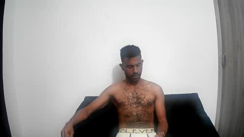 bruce_1111 online show from March 18, 2026, 2:26 am