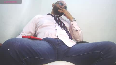 Snapshot of bruce_bigg chatting on May 4, 2026, 4:36 pm Bruce online show from May 4, 2026, 4:36 pm