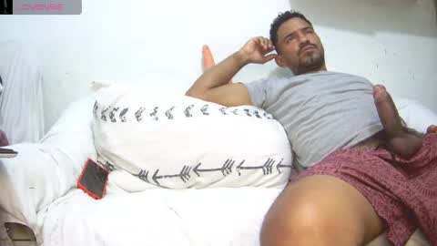 Snapshot of bruce_bigg chatting on June 8, 2026, 12:14 am Bruce online show from June 8, 2026, 12:14 am