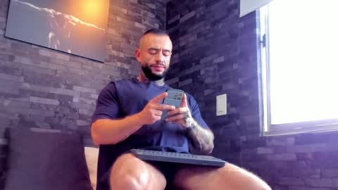 Snapshot of brucedallas chatting on September 20, 2025, 6:42 pm brucedallas online show from September 20, 2025, 6:42 pm