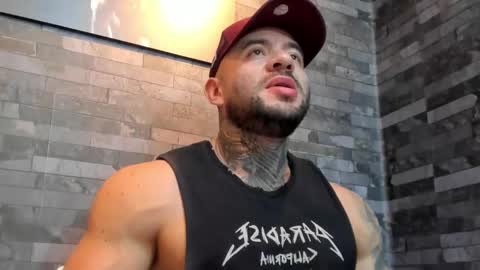 Snapshot of brucedallas chatting on January 18, 2026, 1:53 am brucedallas online show from January 18, 2026, 1:53 am