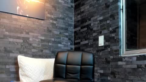 Snapshot of brucedallas chatting on February 22, 2026, 12:45 am brucedallas online show from February 22, 2026, 12:45 am