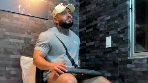 brucedallas online show from April 24, 2026, 3:31 am