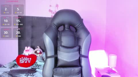 Lady  online show from January 21, 2025, 3:43 pm