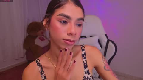 SARAH  online show from February 8, 2026, 4:38 am