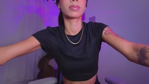 SARAH  online show from February 10, 2026, 2:59 am