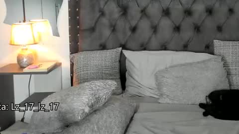 lizathomson online show from February 23, 2026, 8:17 pm