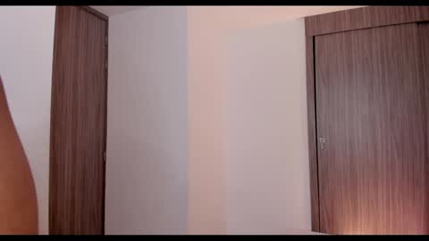 Snapshot of brunnahart chatting on December 29, 2024, 8:37 pm     online show from December 29, 2024, 8:37 pm