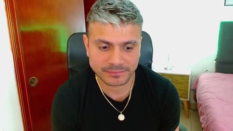 bruno_booss online show from January 15, 2026, 1:10 am