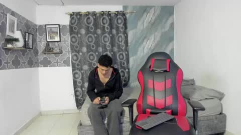 bruno_snow online show from April 13, 2026, 4:07 am