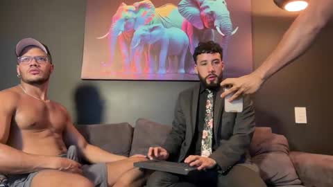 Andres Suarez online show from March 1, 2025, 1:53 am