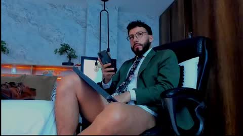 Andres Suarez online show from March 11, 2025, 6:08 pm