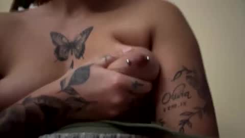 Snapshot of brutecia chatting on December 2, 2025, 4:13 pm brutecia online show from December 2, 2025, 4:13 pm