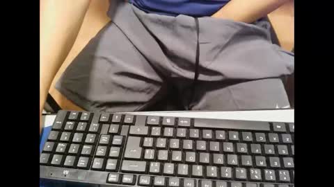 brwas1995 online show from September 10, 2025, 9:26 pm