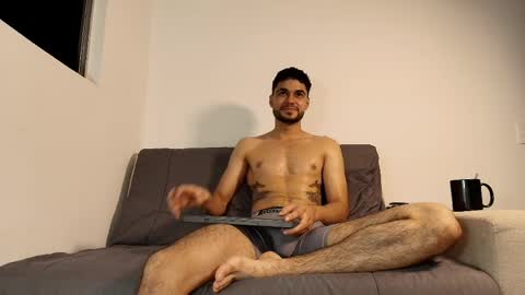 bry_alx online show from April 3, 2026, 2:53 am