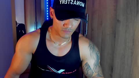 Snapshot of bryan_boy_ chatting on December 7, 2024, 12:08 am bryan online show from December 7, 2024, 12:08 am