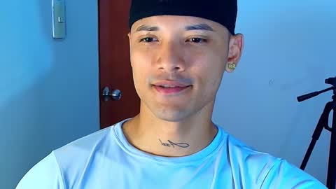 Snapshot of bryan_boy_ chatting on October 8, 2025, 4:54 am bryan online show from October 8, 2025, 4:54 am