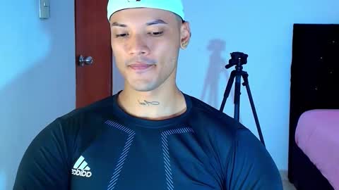 Snapshot of bryan_boy_ chatting on October 25, 2025, 10:15 pm bryan online show from October 25, 2025, 10:15 pm