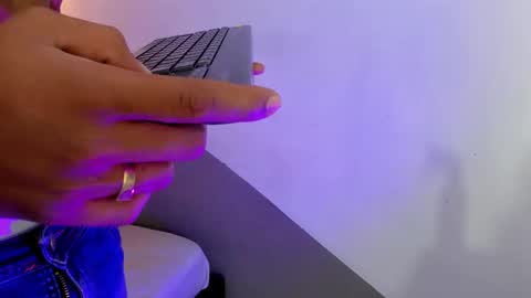 Snapshot of bryan_robayo5 chatting on February 1, 2026, 11:31 am Bryan online show from February 1, 2026, 11:31 am