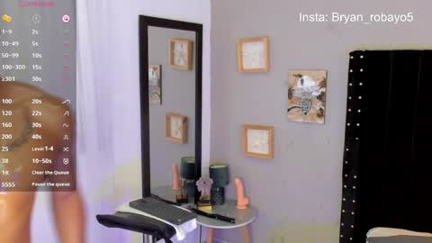 Snapshot of bryan_robayo5 chatting on April 3, 2026, 1:42 pm Bryan online show from April 3, 2026, 1:42 pm