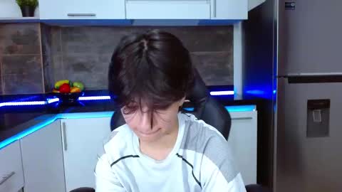 B R Y C E  online show from November 25, 2025, 3:34 pm