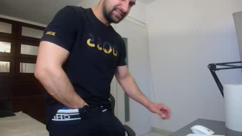 BryceReign online show from April 24, 2026, 5:10 am