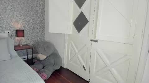 Bryhanna  online show from June 25, 2026, 5:12 am
