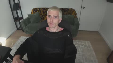 bryjybxxx online show from November 26, 2025, 4:52 pm