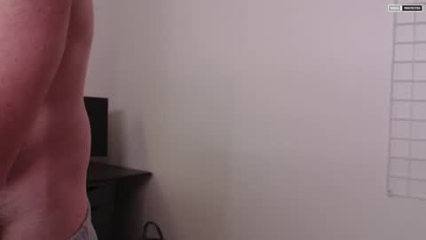 Snapshot of bt5002 chatting on December 6, 2024, 8:18 pm BT online show from December 6, 2024, 8:18 pm