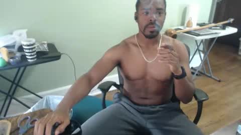 Snapshot of btd313 chatting on October 23, 2025, 1:21 pm btd313 online show from October 23, 2025, 1:21 pm