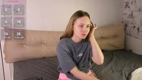 Sabrina  online show from December 4, 2025, 4:22 am